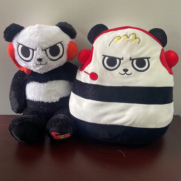 Squishmallows Ryan’s World Combo Panda - Picture 4 of 4